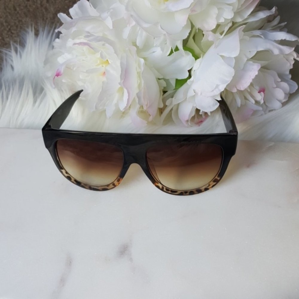 🏅5 star rated🏅Oversized leopard sunglasses - Picture 5 of 6